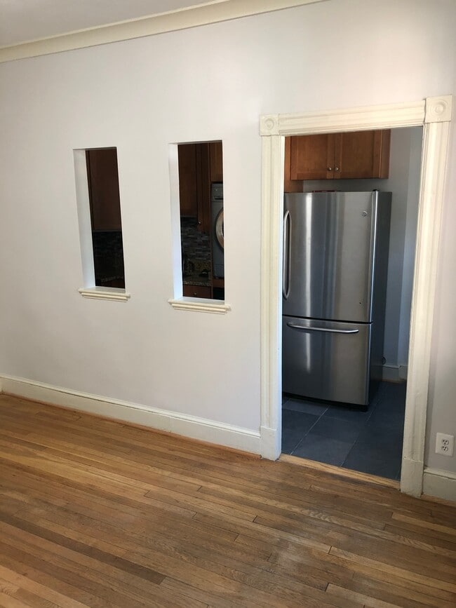 Building Photo - The View From Mt. Pleasant!