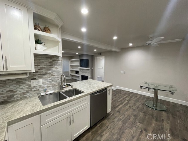 Foto del edificio - 21372 Brookhurst St