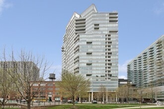 Building Photo - 510 W Erie St