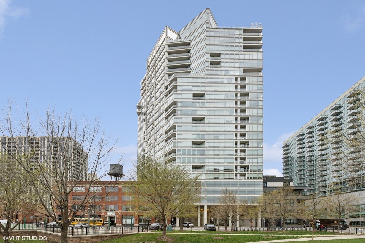 Foto principal - 510 W Erie St
