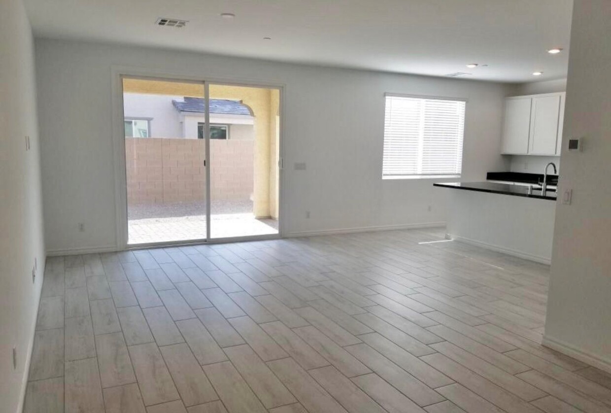 Foto del edificio - 4 Bedroom in Emerson Community