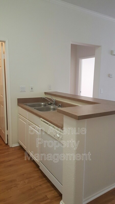 Foto del edificio - 12360 Carmel Country Rd