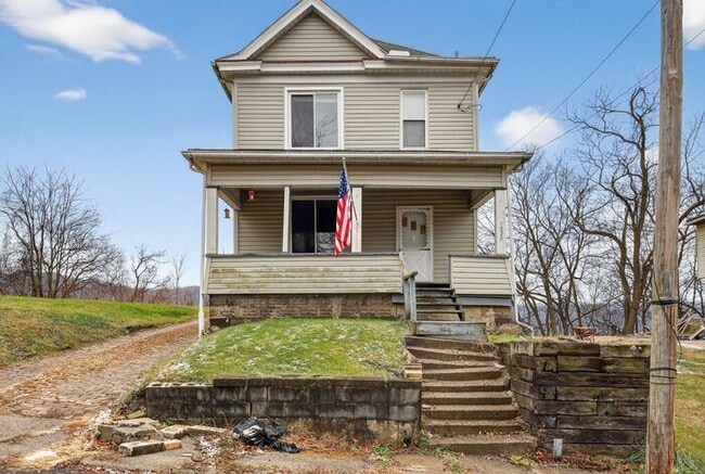 Building Photo - 1220 Erie St