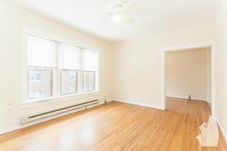 Building Photo - 620 W Barry Ave