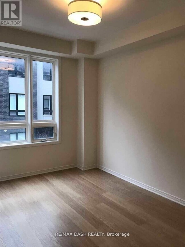 Building Photo - 1130 Briar Hill Ave