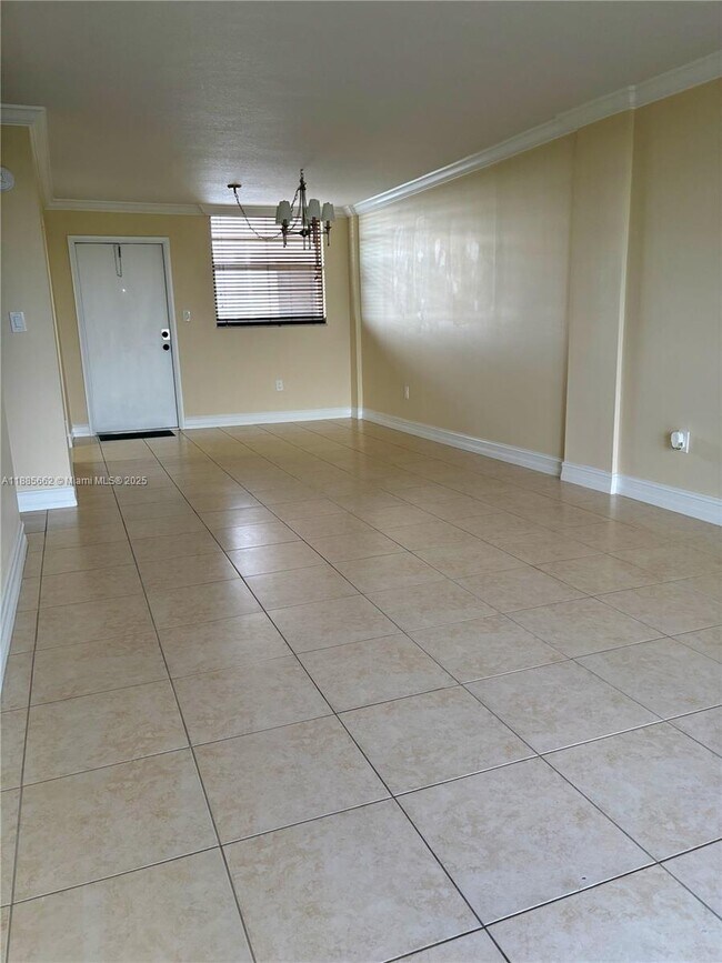 Foto del edificio - 14180 SW 84th St