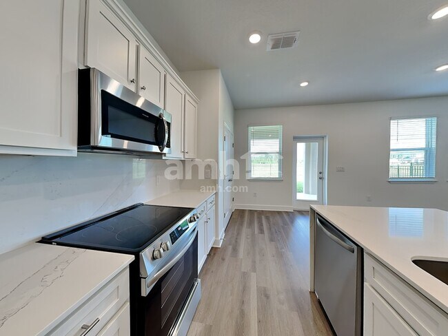 Foto del edificio - 3215 Carthage Ave