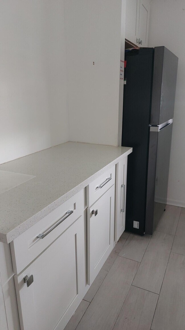 Foto del edificio - 450 Bluebird Ln