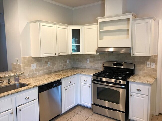 Building Photo - 6404 Garden View Dr