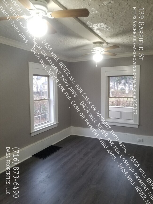 Building Photo - 139 Garfield House - 3 Bed / 1 Bath