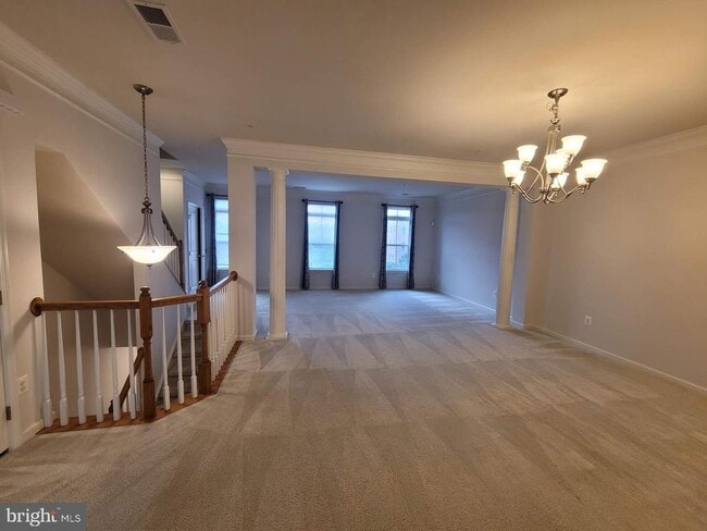Building Photo - 434 Parkview Ave