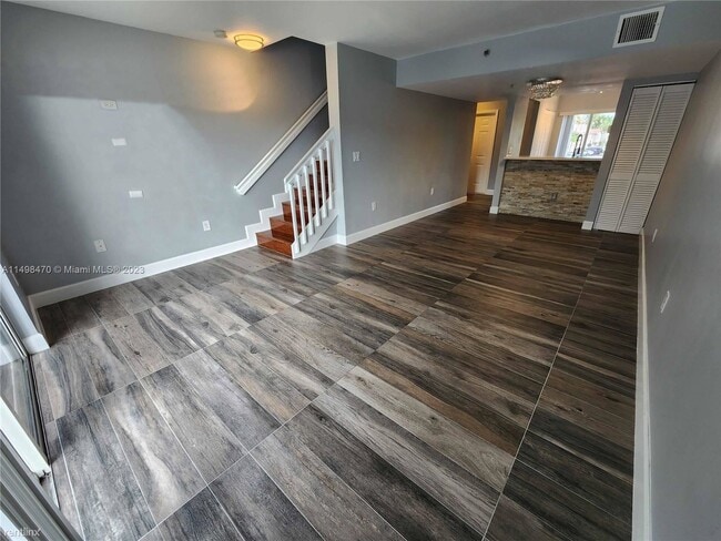 Building Photo - 3 br, 3 bath House - 217 Riviera Cir