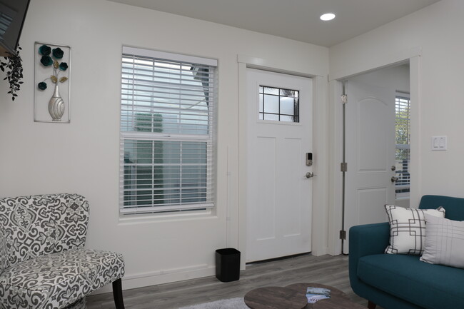 Living Area & Front Door - 120 Shadow Wood Pl