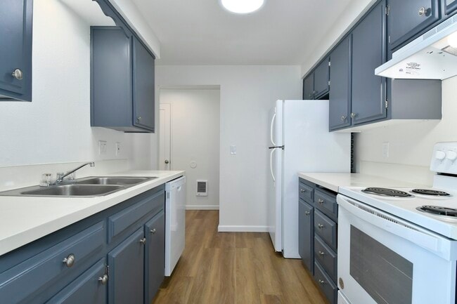 Foto del edificio - 3653 47th Ave NE