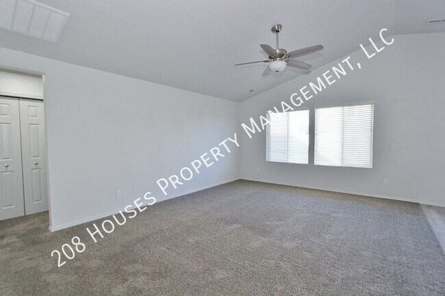 Foto del edificio - Single-Level Home In Quiet Neighborhood