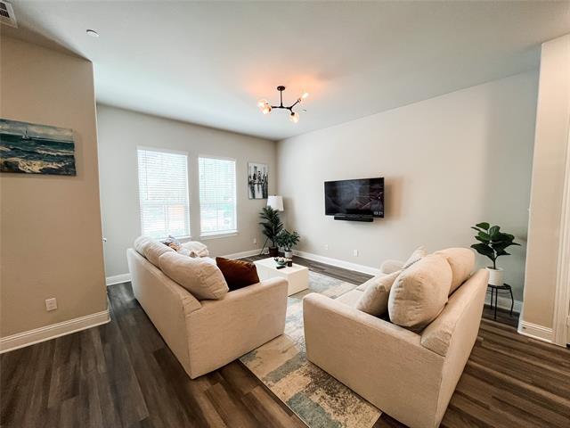 Building Photo - 4230 Shavano Dr
