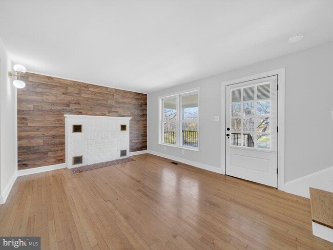 Foto del edificio - 9325 Brentsville Rd