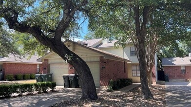 Building Photo - 9615 Dalewood Dr