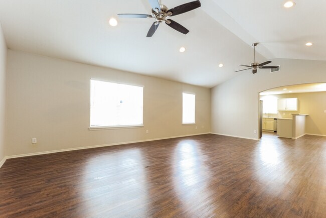 Foto del edificio - 5005 Whisper Cove