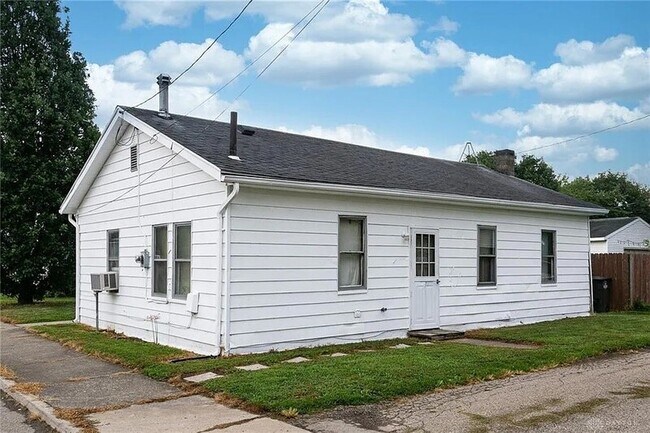 Building Photo - 102 Home Ave