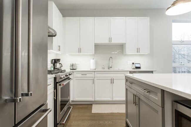 Foto del edificio - 1212 N Paulina St