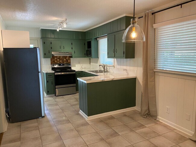 Foto del edificio - Coming Soon!