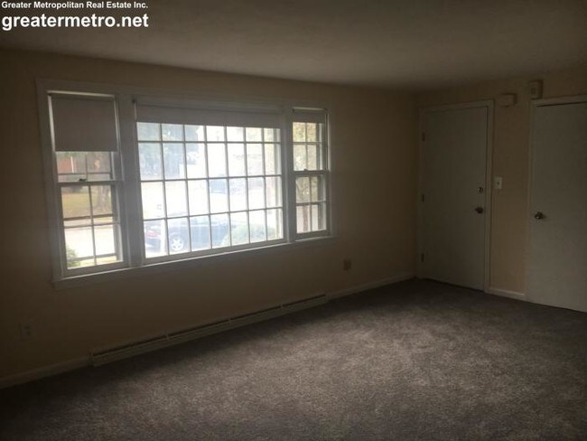 Building Photo - 3 bedroom in Stoneham MA 02180