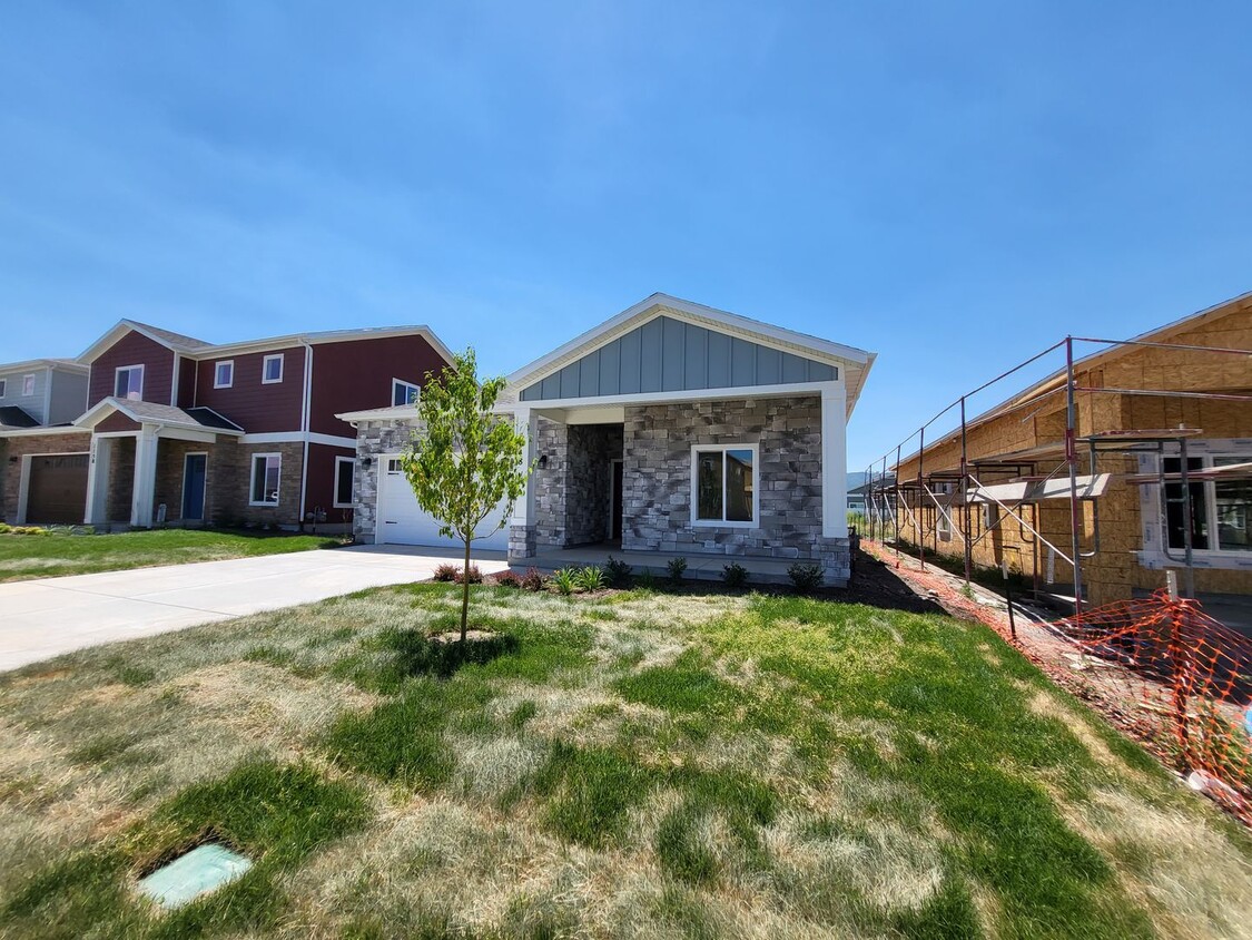 Primary Photo - Brand new home in Heber City