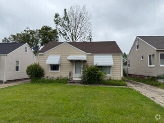 Building Photo - 4525 W 149th St