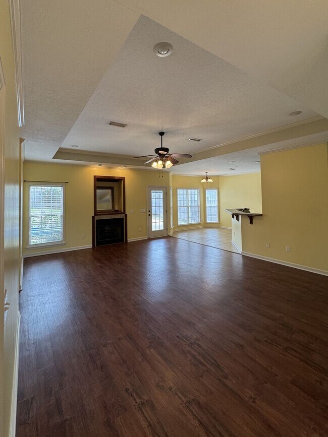 Building Photo - Valley Chase Subdivision!