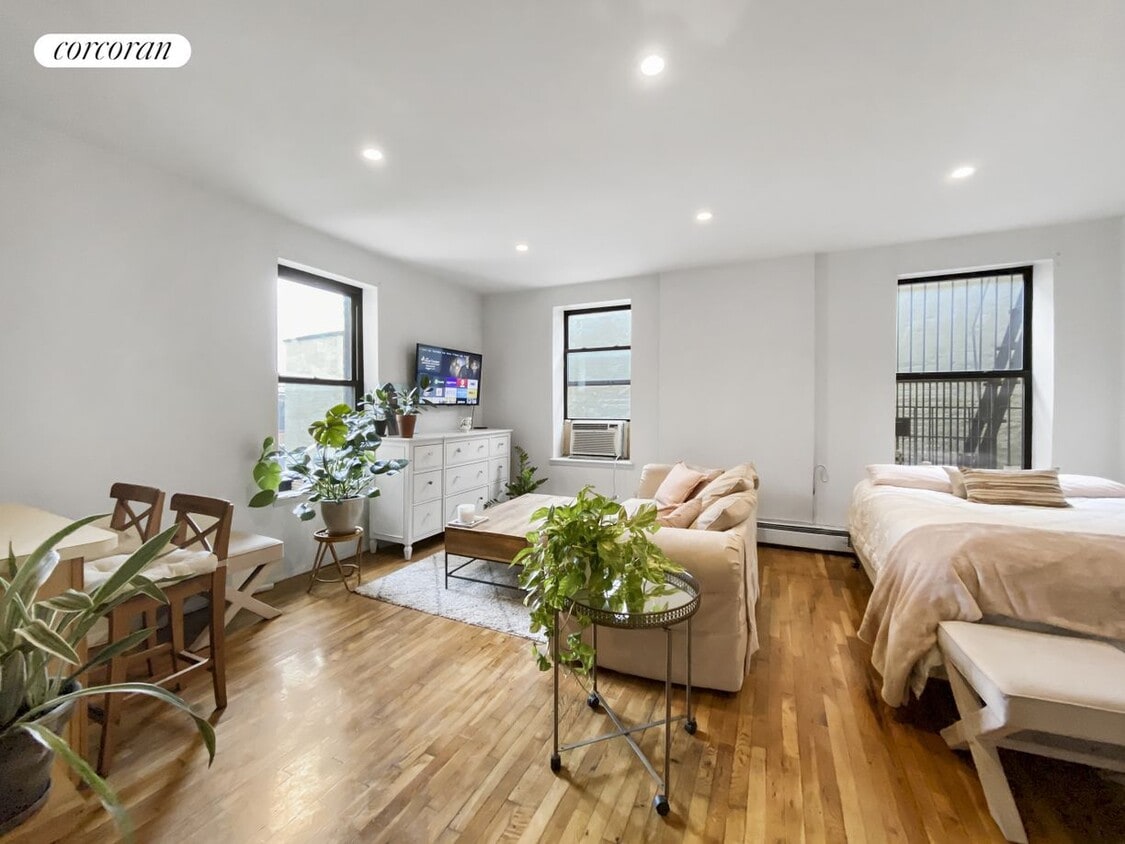Foto del edificio - 200 W 123rd St