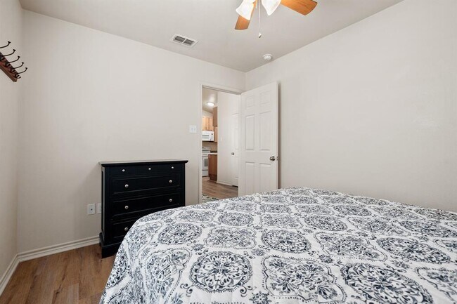 Foto del edificio - 113 Gillespie Ln
