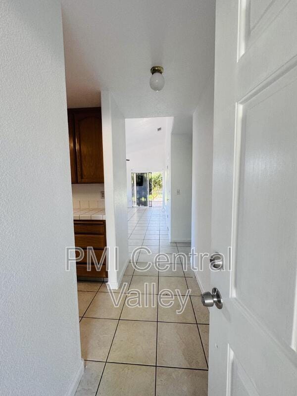 Building Photo - 1702 5th St