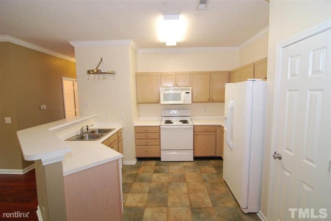 Foto del edificio - 2 br, 2 bath Condo - The Pointe at Amelia ...