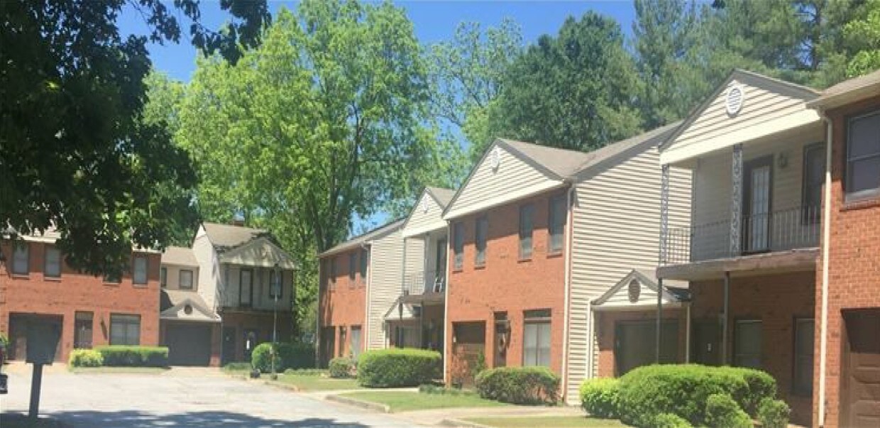 230 West Ave, Carrollton, GA 30117 Apartments in Carrollton, GA