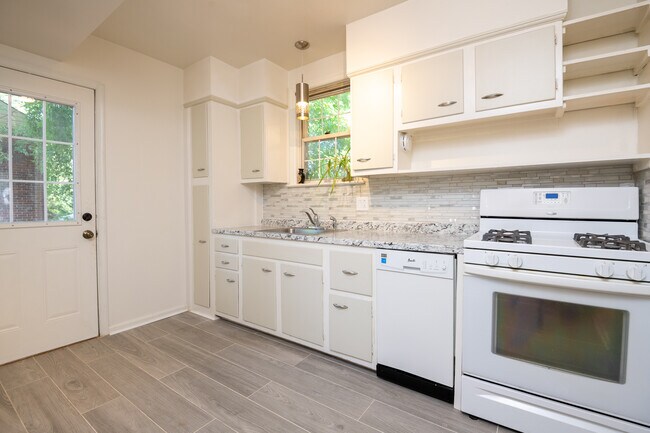 Foto del edificio - 1514 Delmont Ln