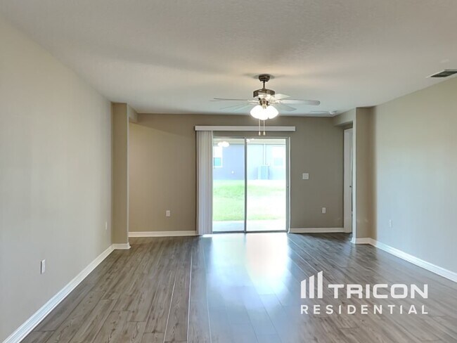 Foto del edificio - 4402 Horse Creek Ln