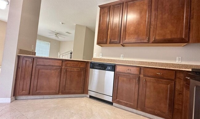 Building Photo - 1532 Broken Oak Dr