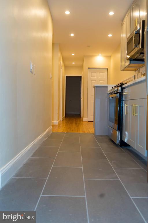 Foto del edificio - 605 Silver Spring Ave