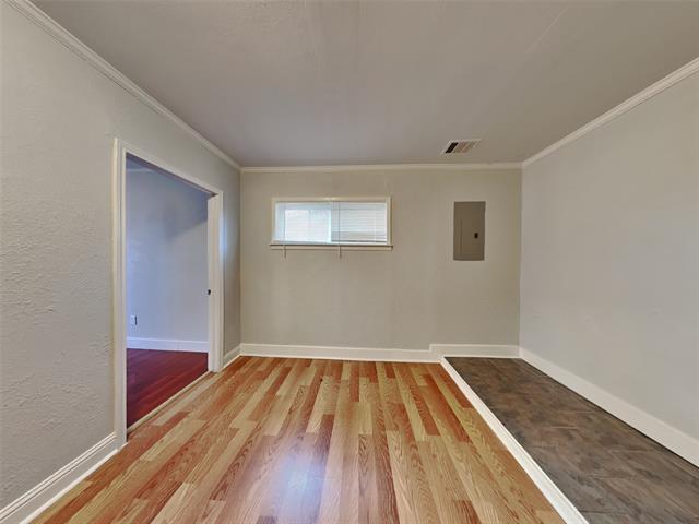 Building Photo - 760 Oakwood Ave