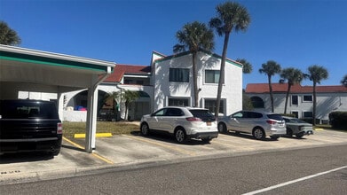 Building Photo - 5483 Casablanca Cir