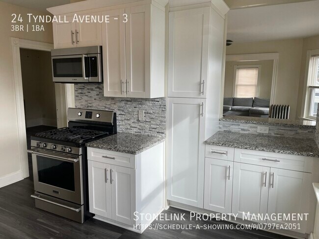 Building Photo - 24 Tyndall Avenue