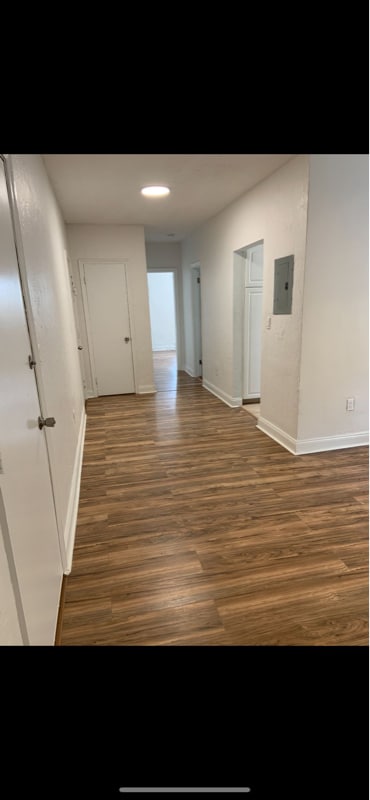 Building Photo - 7510 Byron Ave