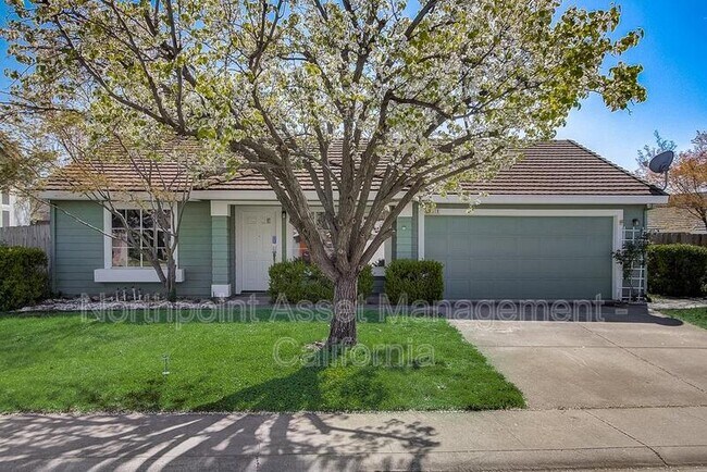 Building Photo - 1319 Longfellow Cir
