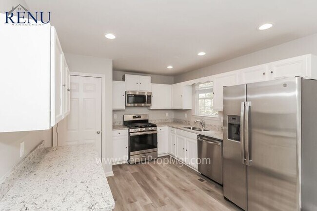 Foto del edificio - Now Available! 3 bed 2 bath!