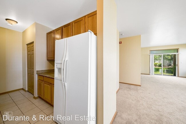 Building Photo - 2 br, 2 bath House - 743 Genesee Drive