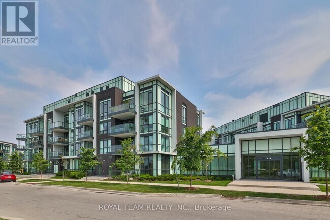 Photo du bâtiment - 415-415 Sea Ray Ave