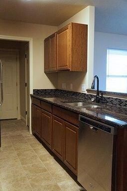 Foto del edificio - 8125 Tanner Ave