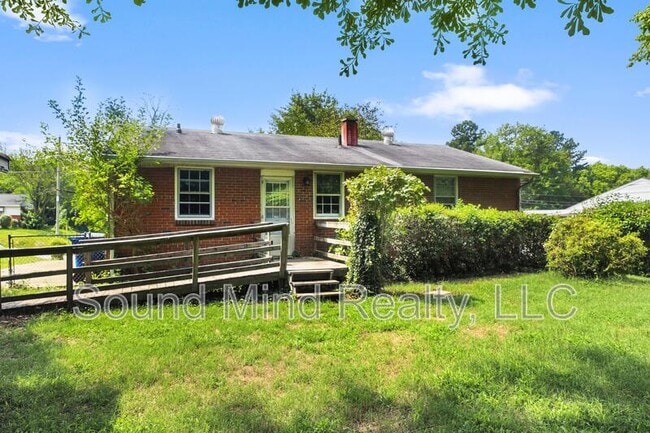 Foto del edificio - 819 Hadley Rd