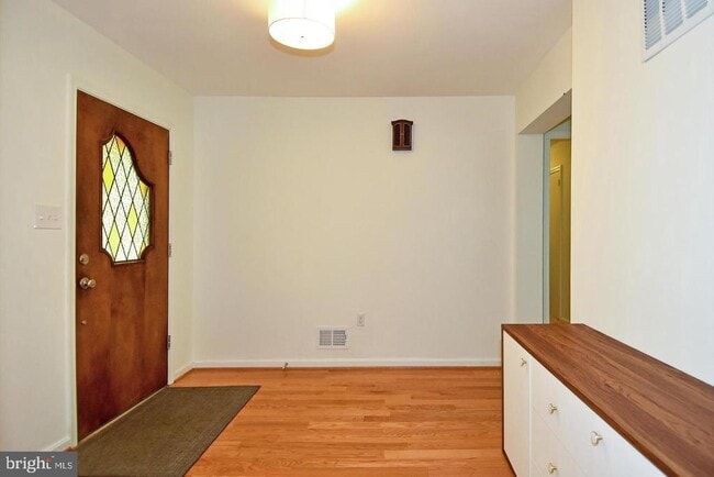 Building Photo - 3714 Carriage House Ct